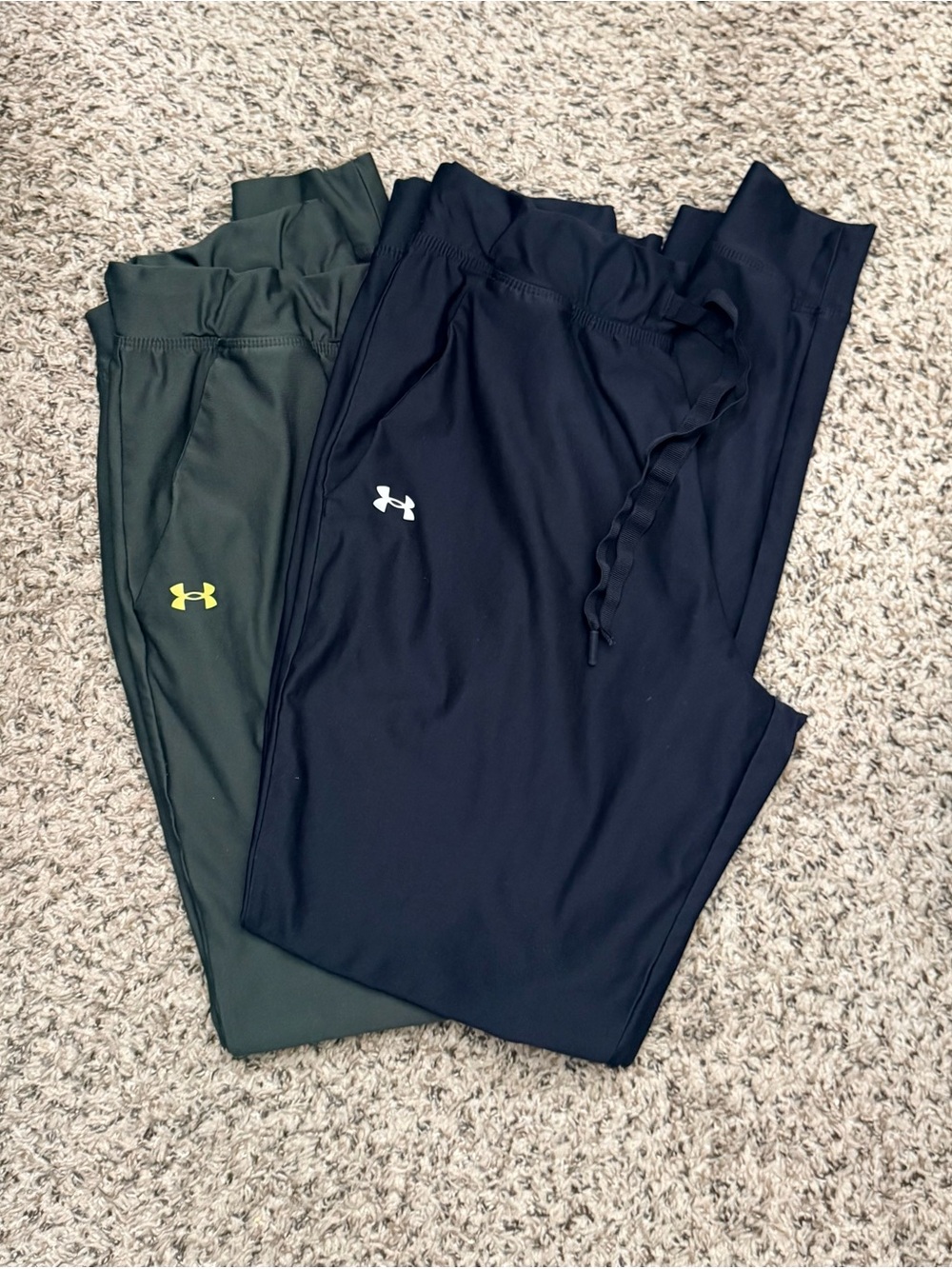 Under Armour Jogger Pants - Black & Olive Green